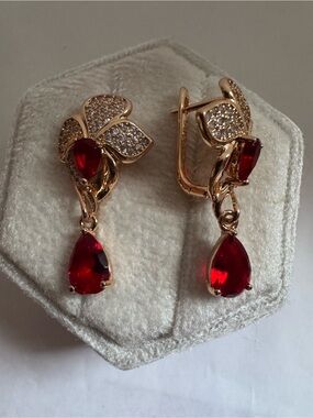 Vintage 14K 585 Rolled Gold Lab Created Garnet Earrings